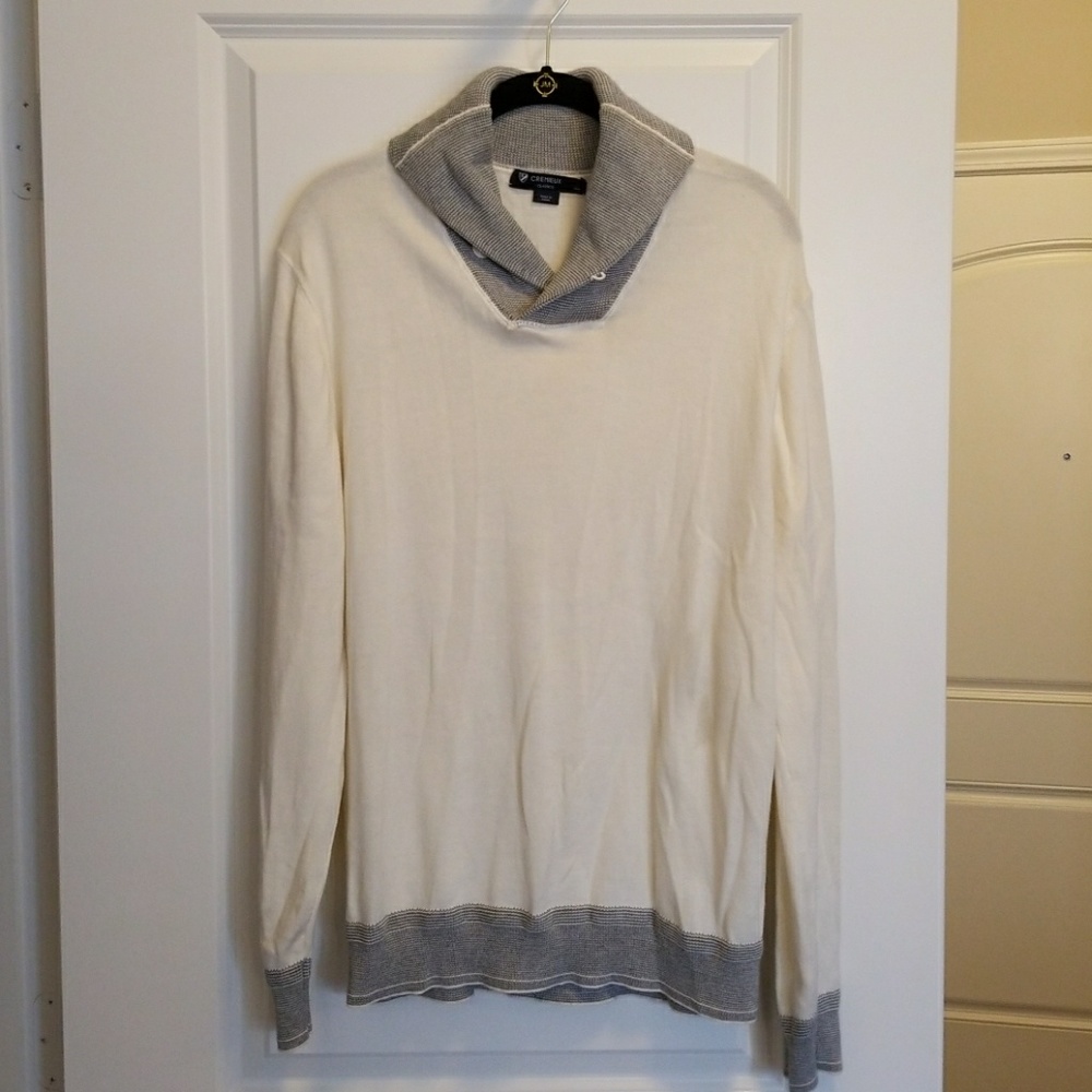 Cremieux Cream Pull Over Sweater. NEVER WORN!